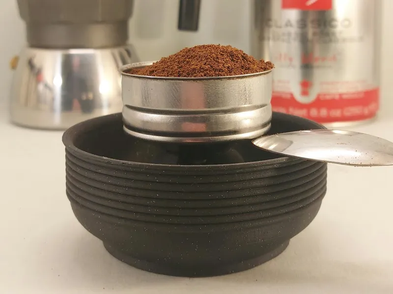 Moka Pot basket holder to stop coffee mess