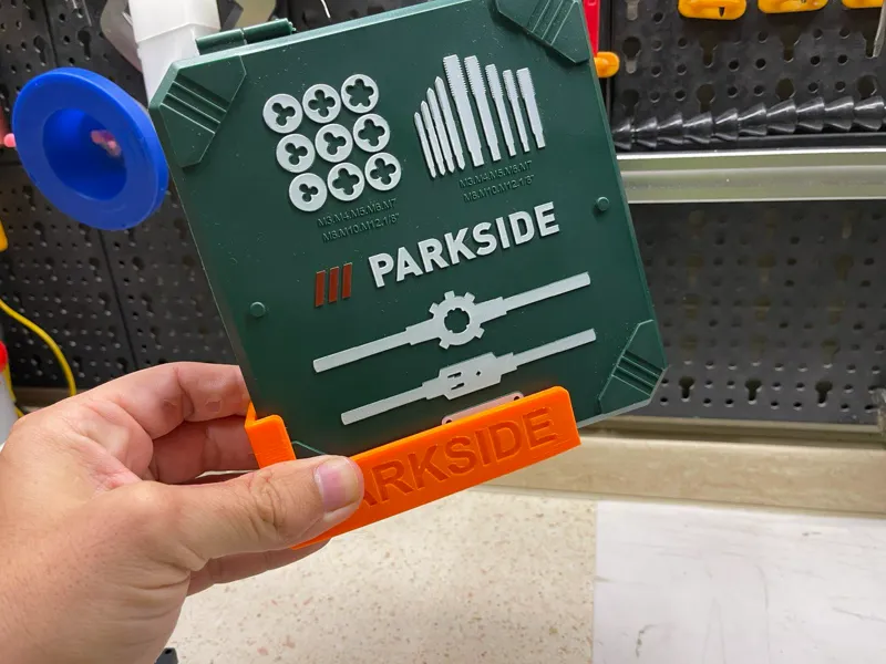 wall support for parkside spinnerets