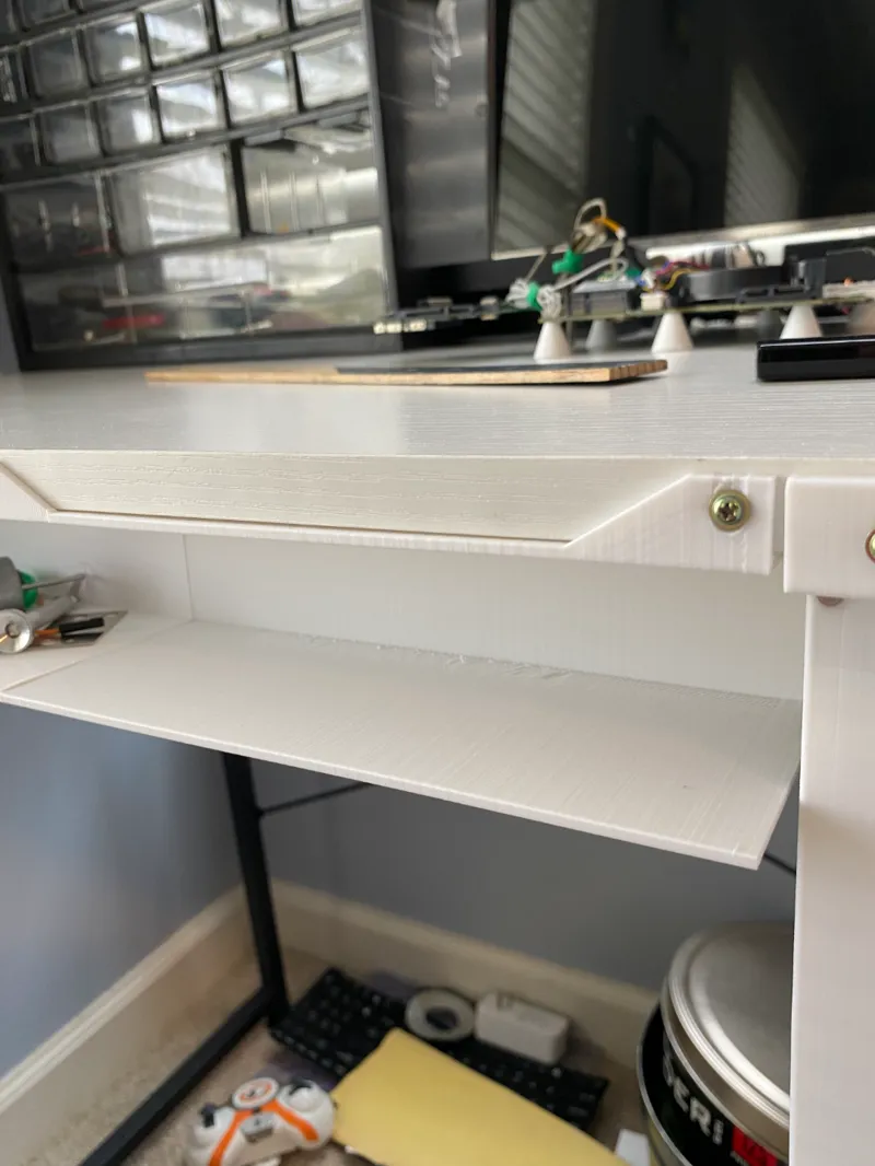 Desk Drawers / Storage