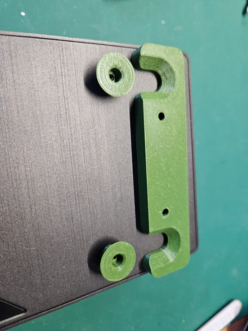 Compact PC Wall holder (82mm Gigabyte)