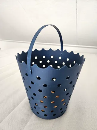 Round Clothespins Basket with Handle