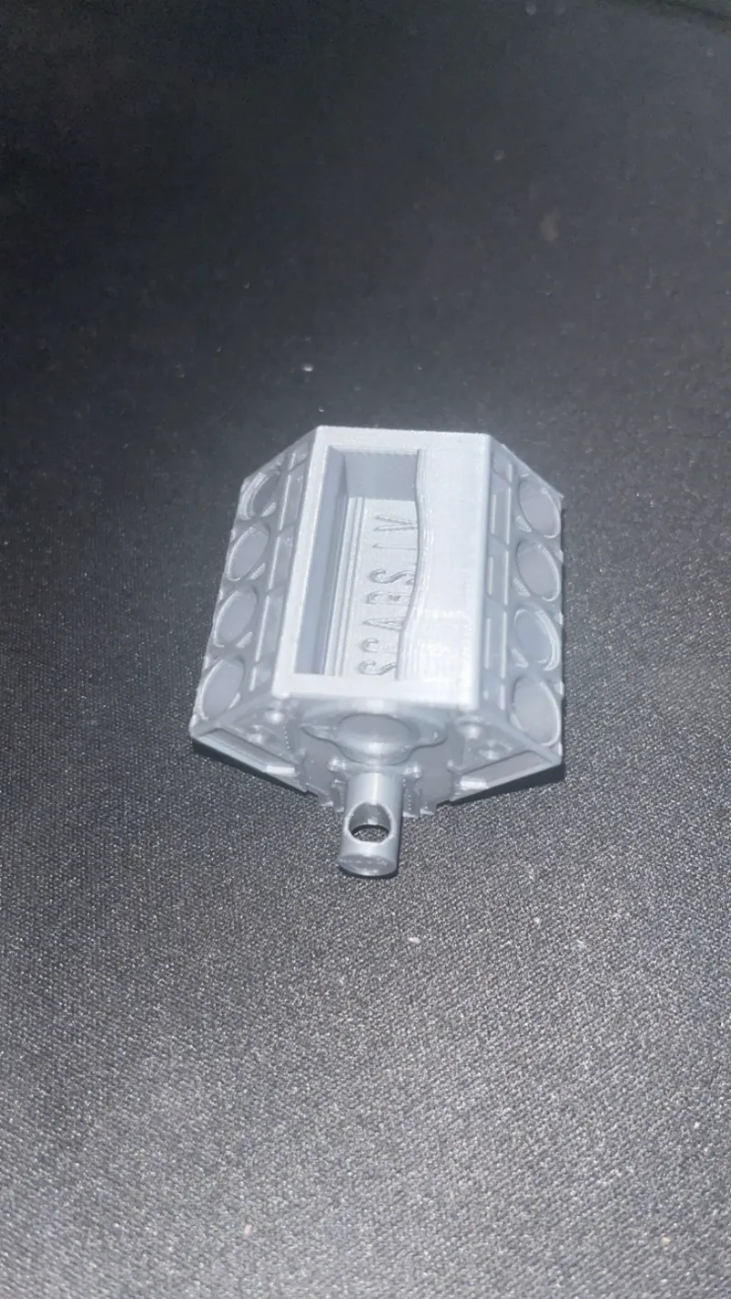 V8 Motor Block keychain bottleopener