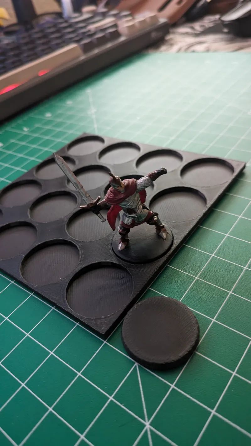 Miniature Plate for 25mm bases