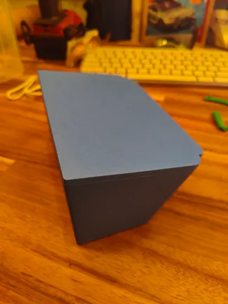 MAGNETIC BIN WITH LID