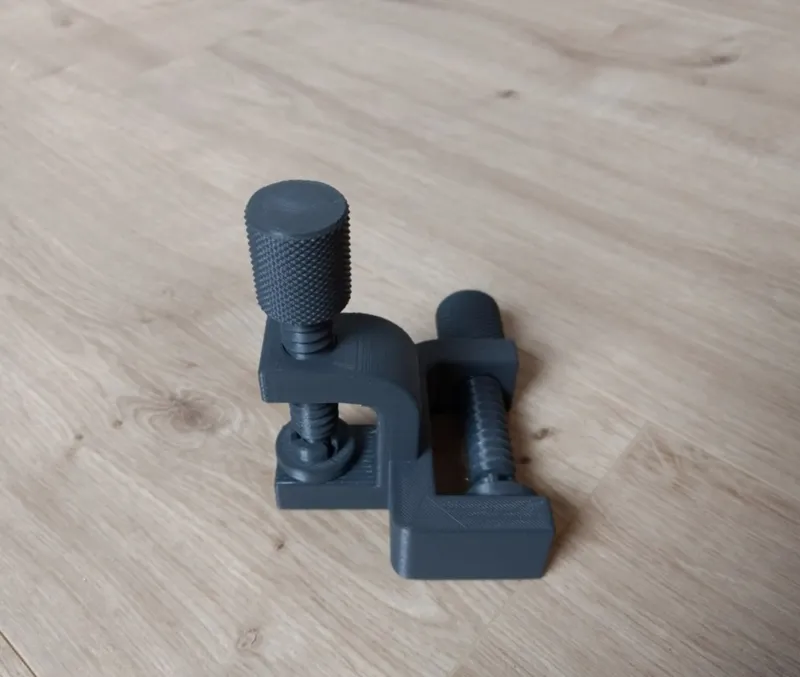 Double Clamp
