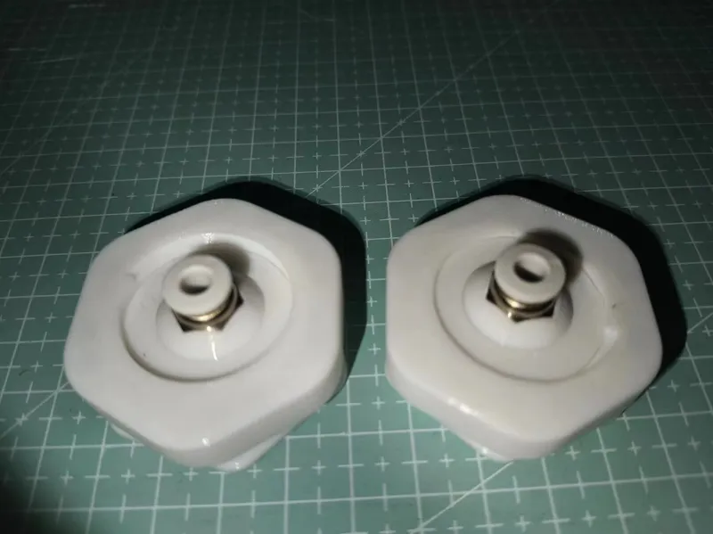 3D打印干燥箱万向出线接头