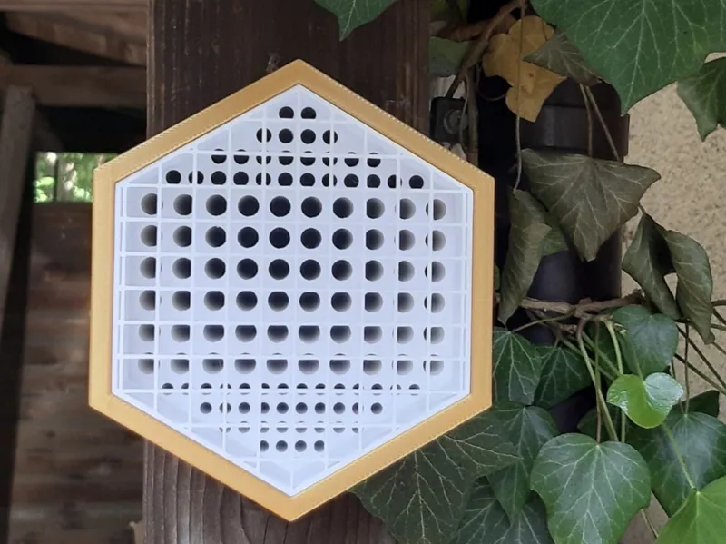 Mason Bee Hotel