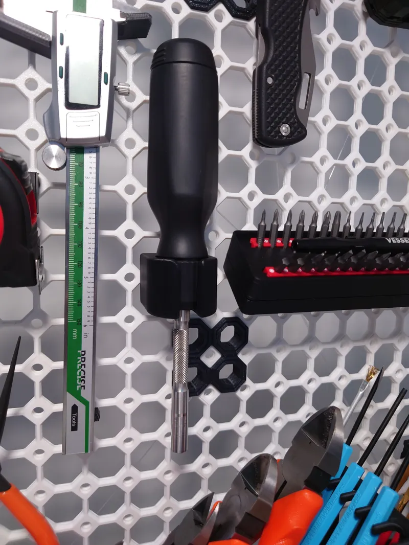 Multiboard LTT Screwdriver holder (small hole)