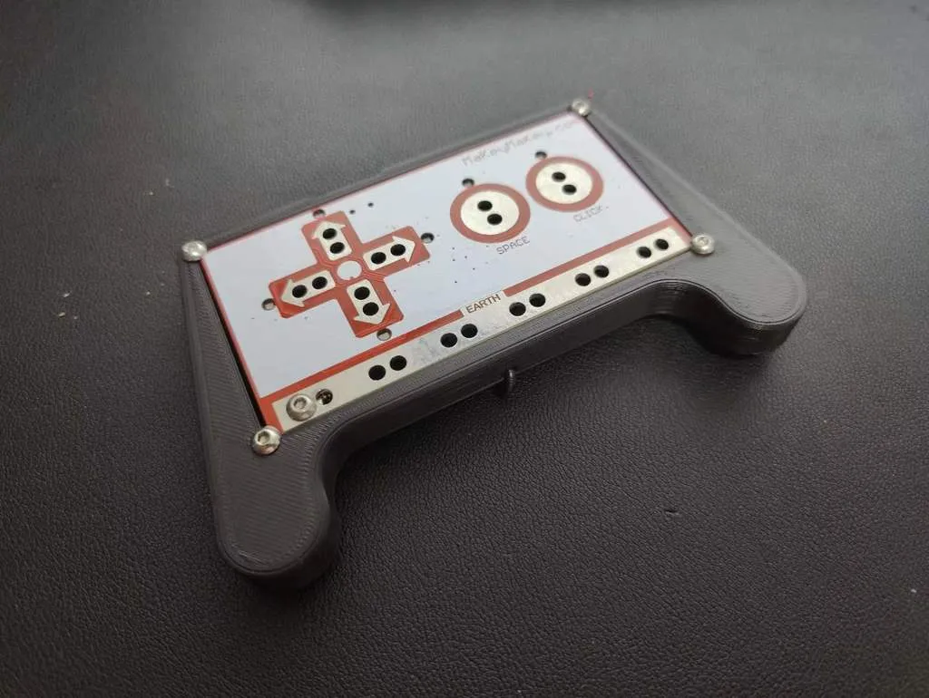 Coque façon manette pour Makey Makey