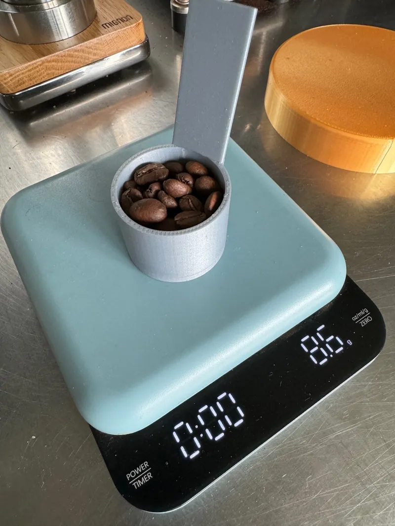 Around 9 grams espresso spoon