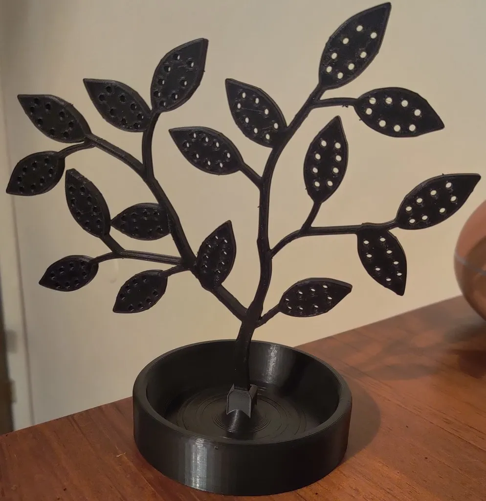 Earring tree view 2
