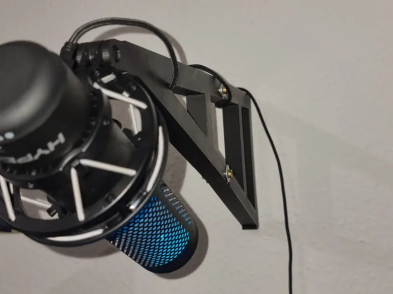 HyperX Quadcast wall mount