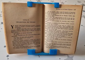 Book stand (Atril)