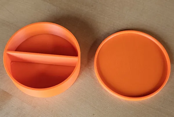 Boîte ronde à deux compartiments