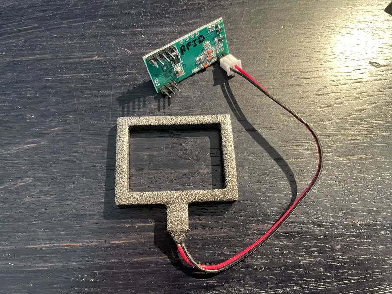 RFID Antenna Enclosure