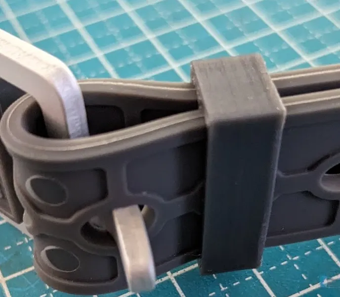 Strapkeeper