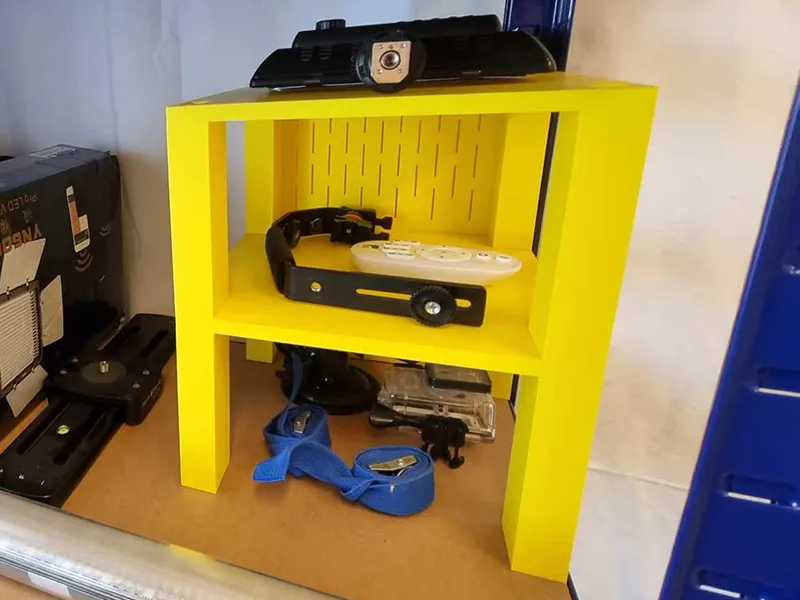 Small Shelf / Kleines Regal - pluggable