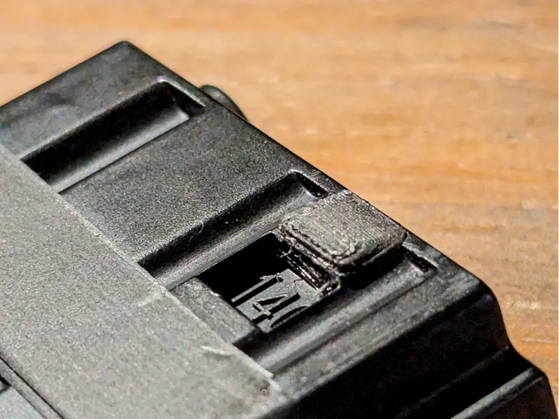 M4/AR15 Magazine Retainer / Outdent