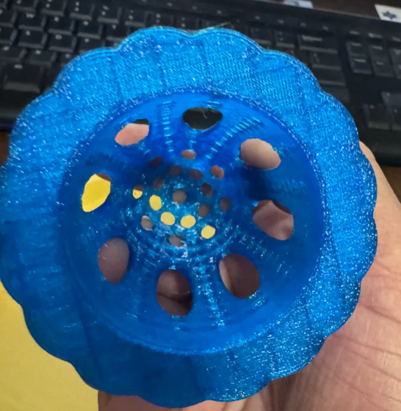 Hydroponic cup with extra large holes for drainage