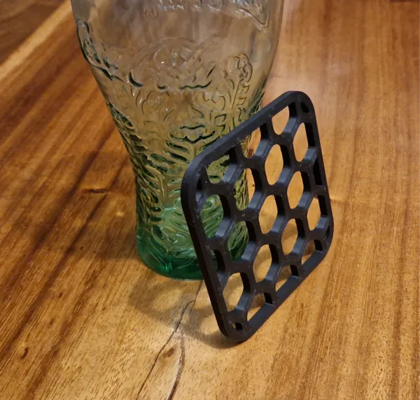 Dessous de verre motif nid d'abeille