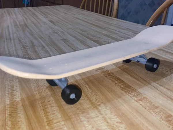 Grand skateboard (handboard)