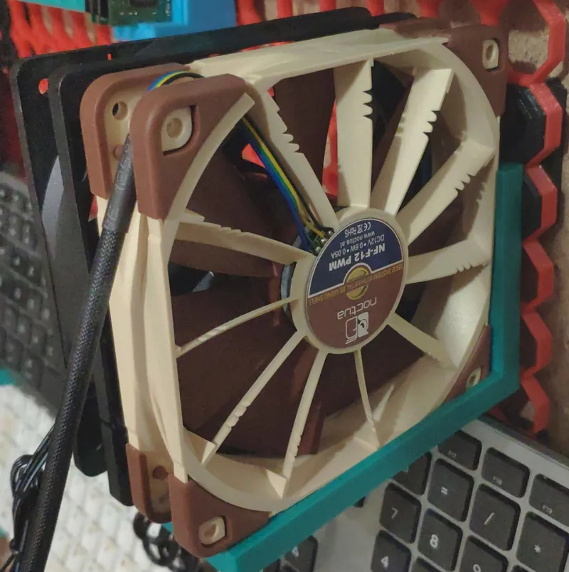 Simple 120mm Fans holder (Multiboard Tight Snaps)