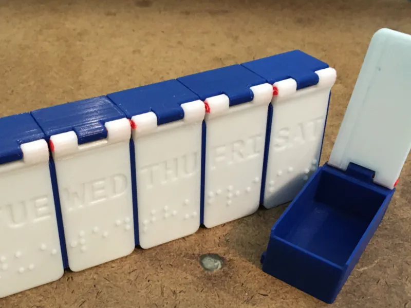 Linkable Pill Box (English + Braille)
