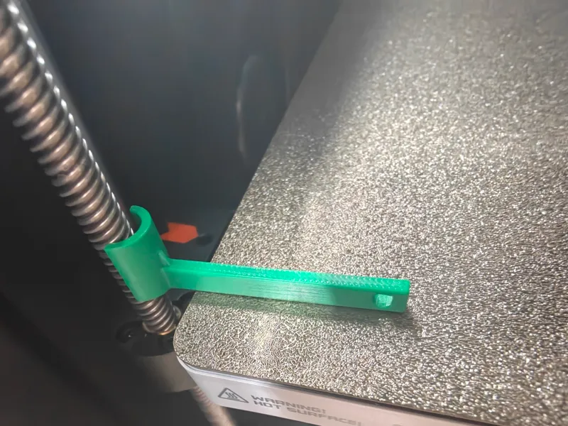 Lead screw lubrication tool