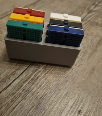 Gridfinity 2x2 Small Breadboard Holder 