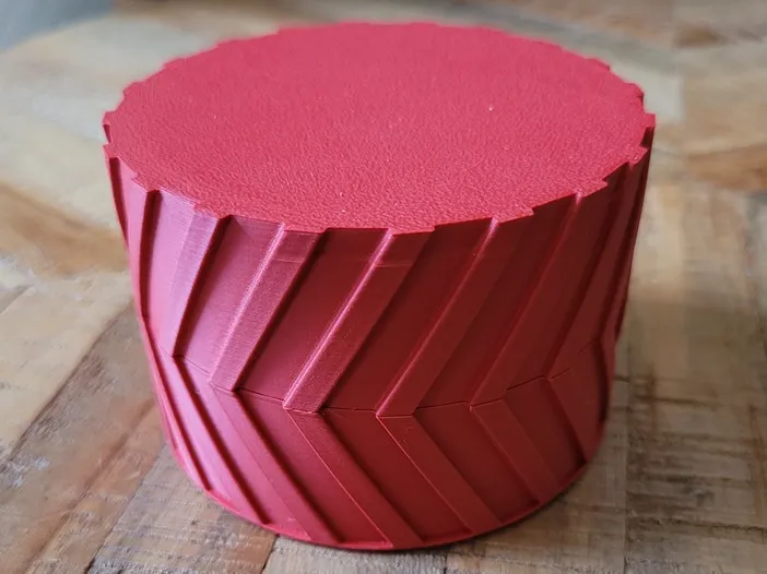 Embossed screw container