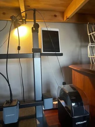 AnkerMake M5C screen holder