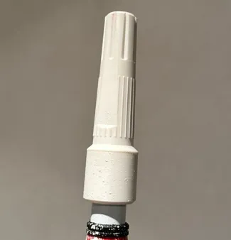 Adapter piece for paint roller to broomstick