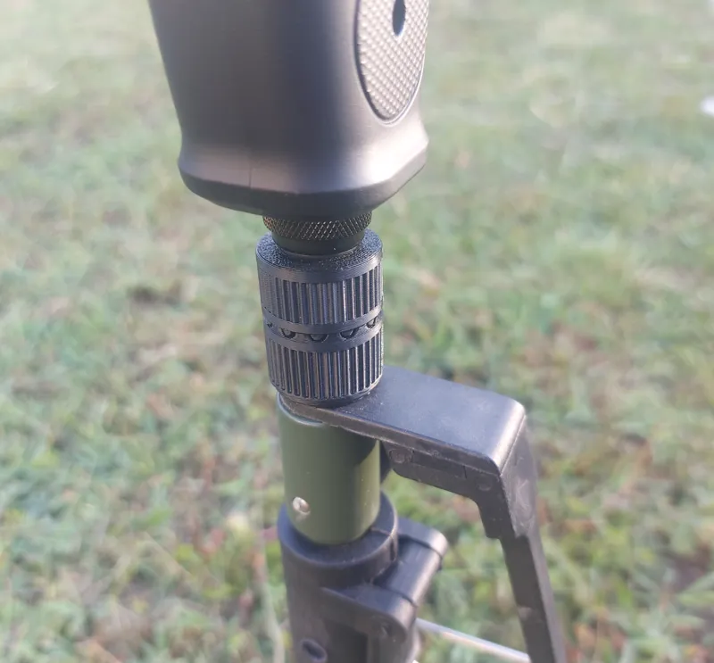 Magnetic quick change connector for bite alarm