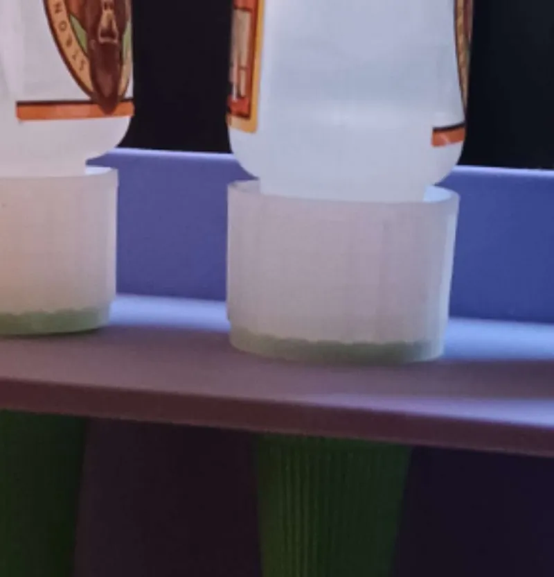 Glue bottle stand