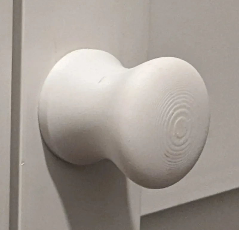 Closet door knob