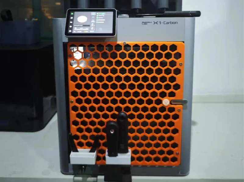 X1CC door opening plate