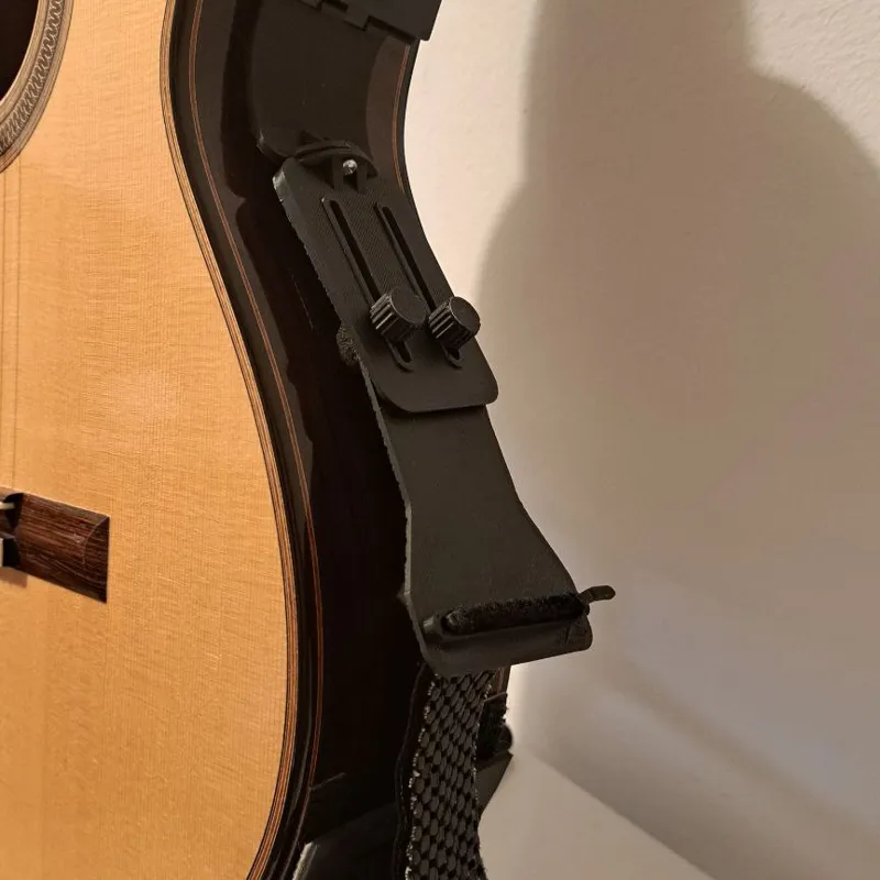 Guitar hold / Guitar support