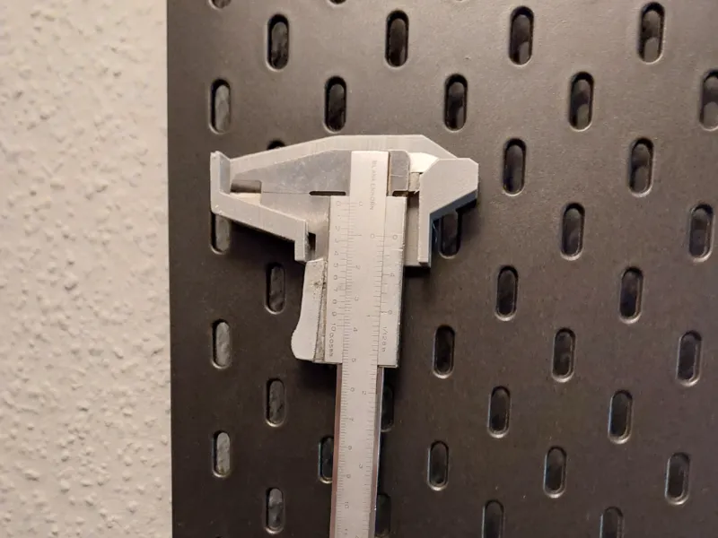 Caliper mount ikea skadis