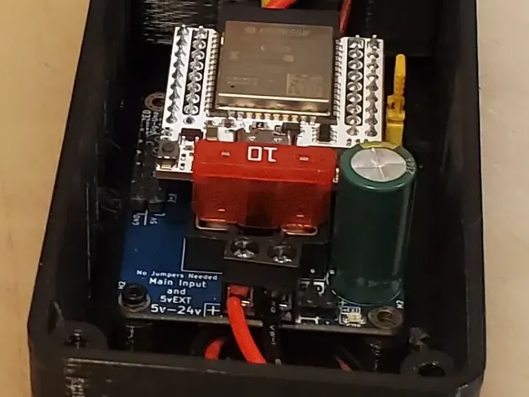 Larger Quinled Dig Uno case WLED D1 mini