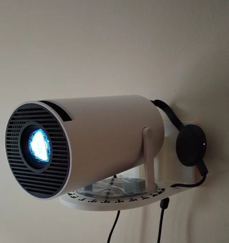 HY300 SMART PROJECTOR WALL MOUNT