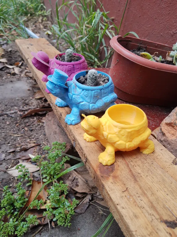 Kid Turtle Pot Planter / Maceta Tortuga Niño Remix
