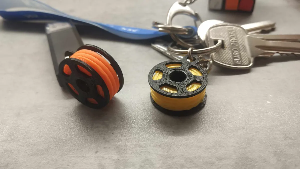 filament key chain by Zdrapek MakerWorld: Download Free 3D Models - 3D model önizlemesi