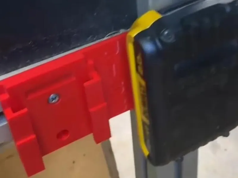 DeWALT_Double_Battery_Holder Remix Struggleville
