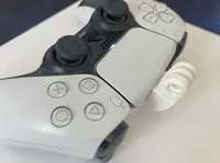Système de fixation pour manette PS5 — photo 1
