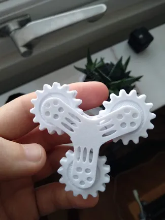 Gear fidget toy