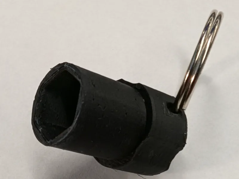 Key Chain Can Wrench