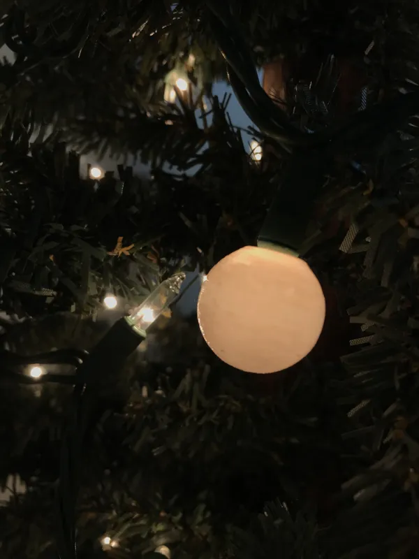 Christmas tree light bulb diffuser