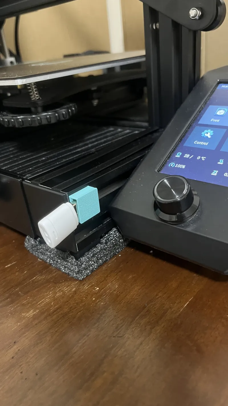 USB Holder For Ender 3/v2/pro