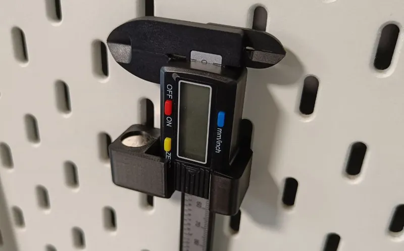 Skadis Digital caliper mount