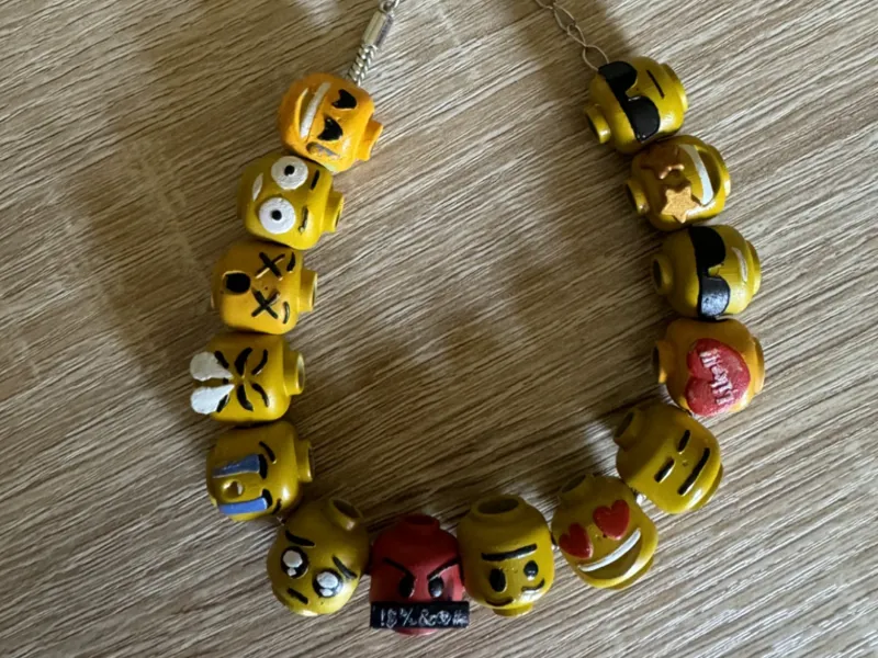charm brick emoticon 10